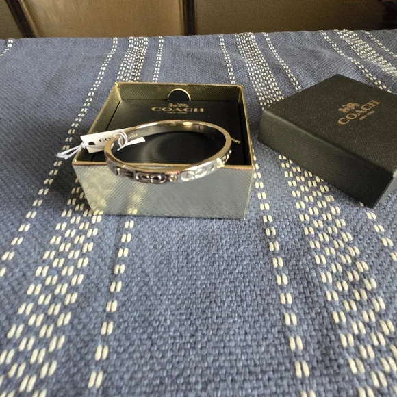 Coach Silver Bangle - Picture 4 of 9